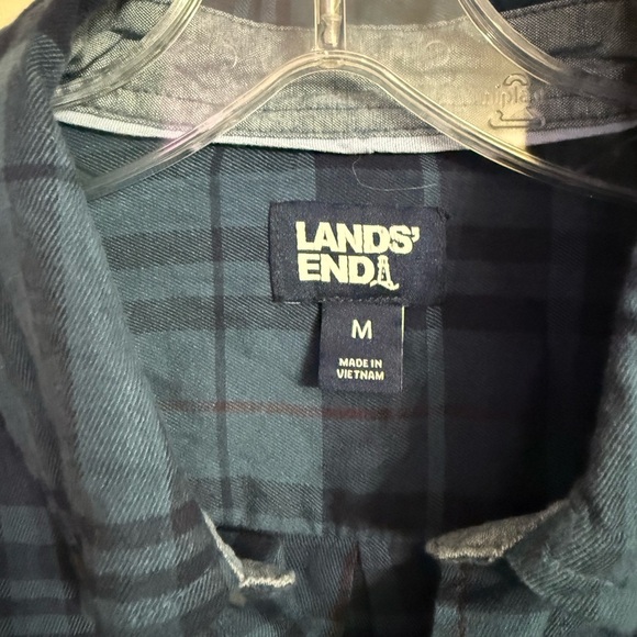 Lands End M Flannel Shirt Blue White Plaid Casual Camping Outdoors Button Down - Picture 3 of 4